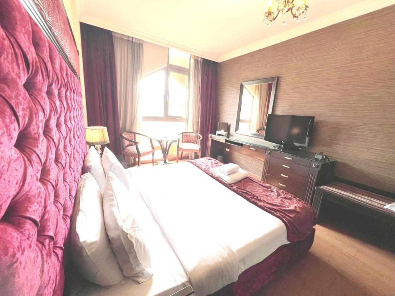 Queens Suite Hotel Beirut Luaran gambar