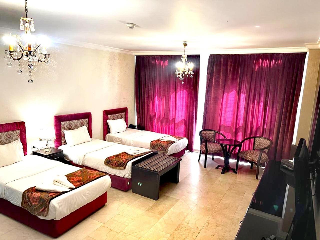 Queens Suite Hotel Beirut Luaran gambar