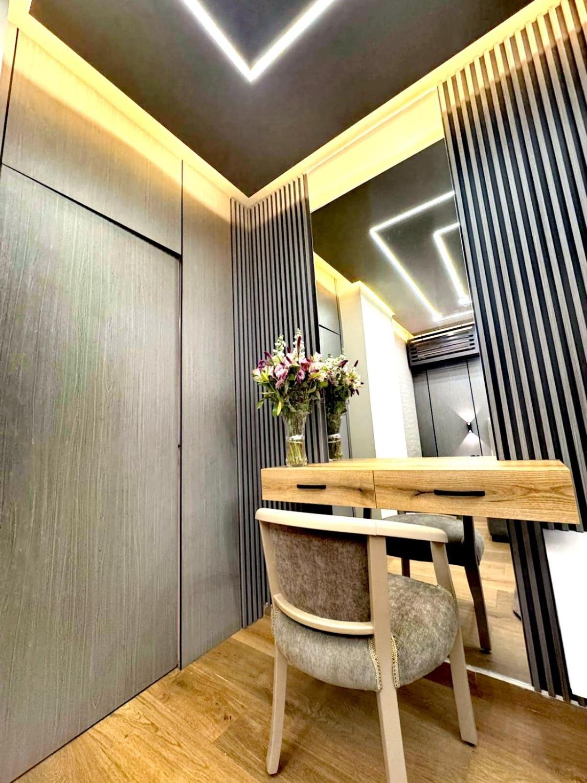 Queens Suite Hotel Beirut Luaran gambar