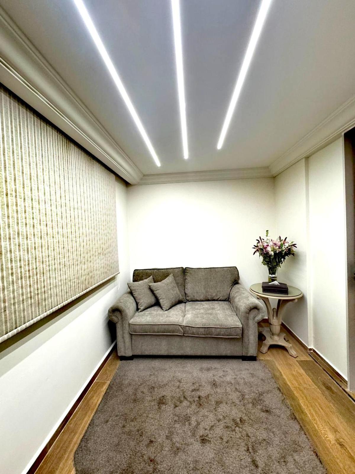 Queens Suite Hotel Beirut Luaran gambar