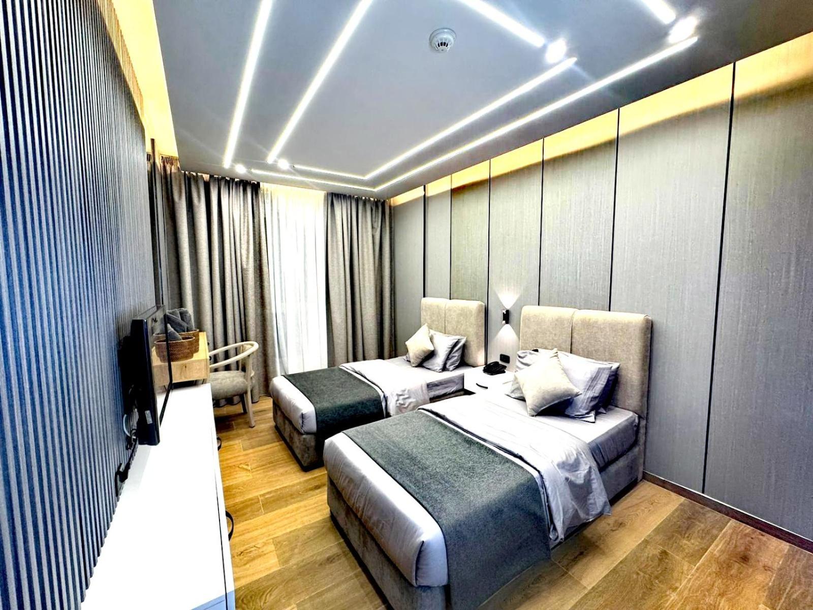 Queens Suite Hotel Beirut Luaran gambar