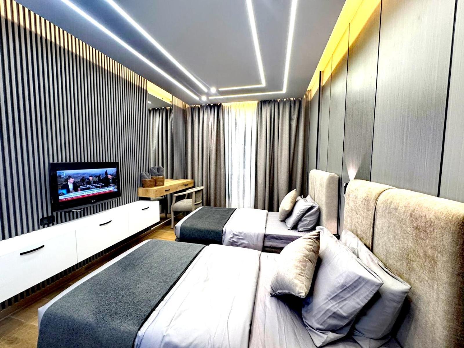Queens Suite Hotel Beirut Luaran gambar