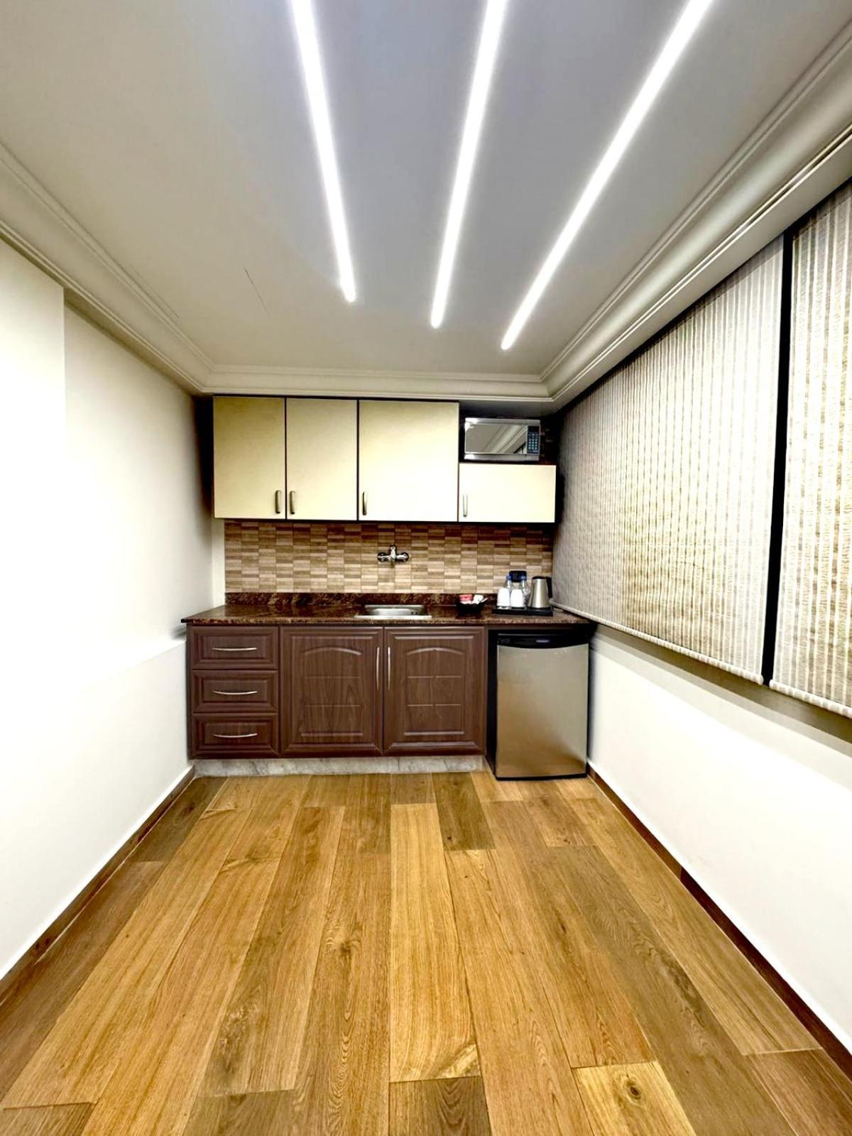 Queens Suite Hotel Beirut Luaran gambar
