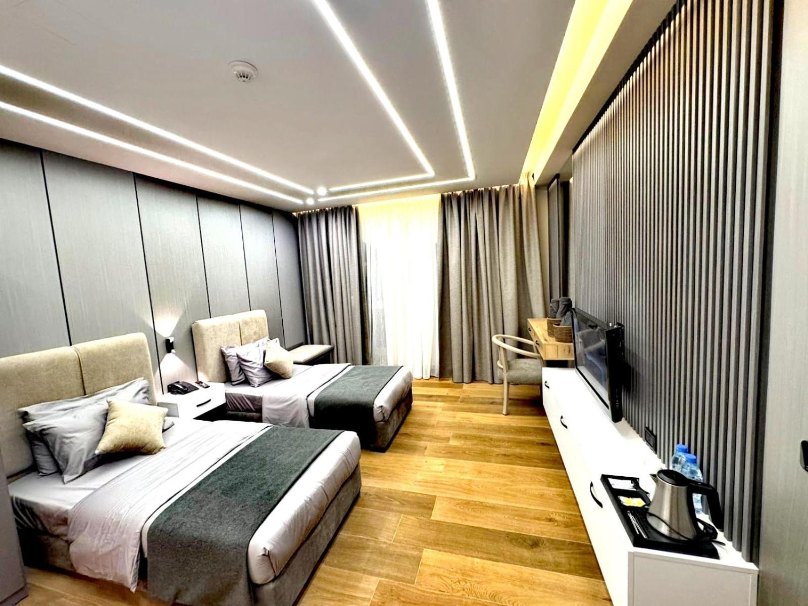 Queens Suite Hotel Beirut Luaran gambar