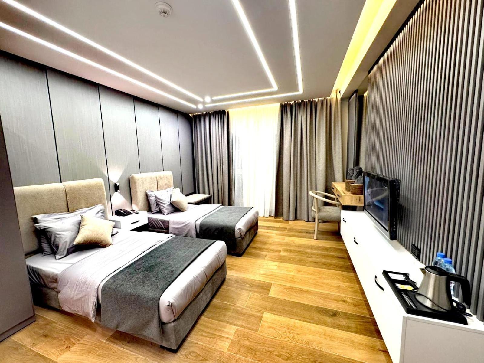 Queens Suite Hotel Beirut Luaran gambar