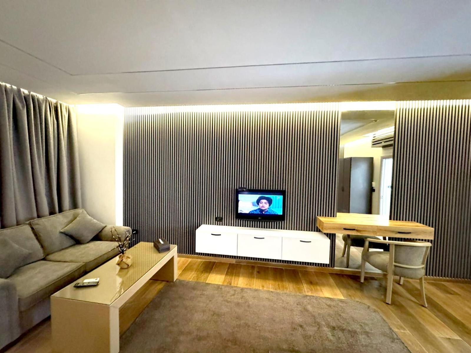 Queens Suite Hotel Beirut Luaran gambar