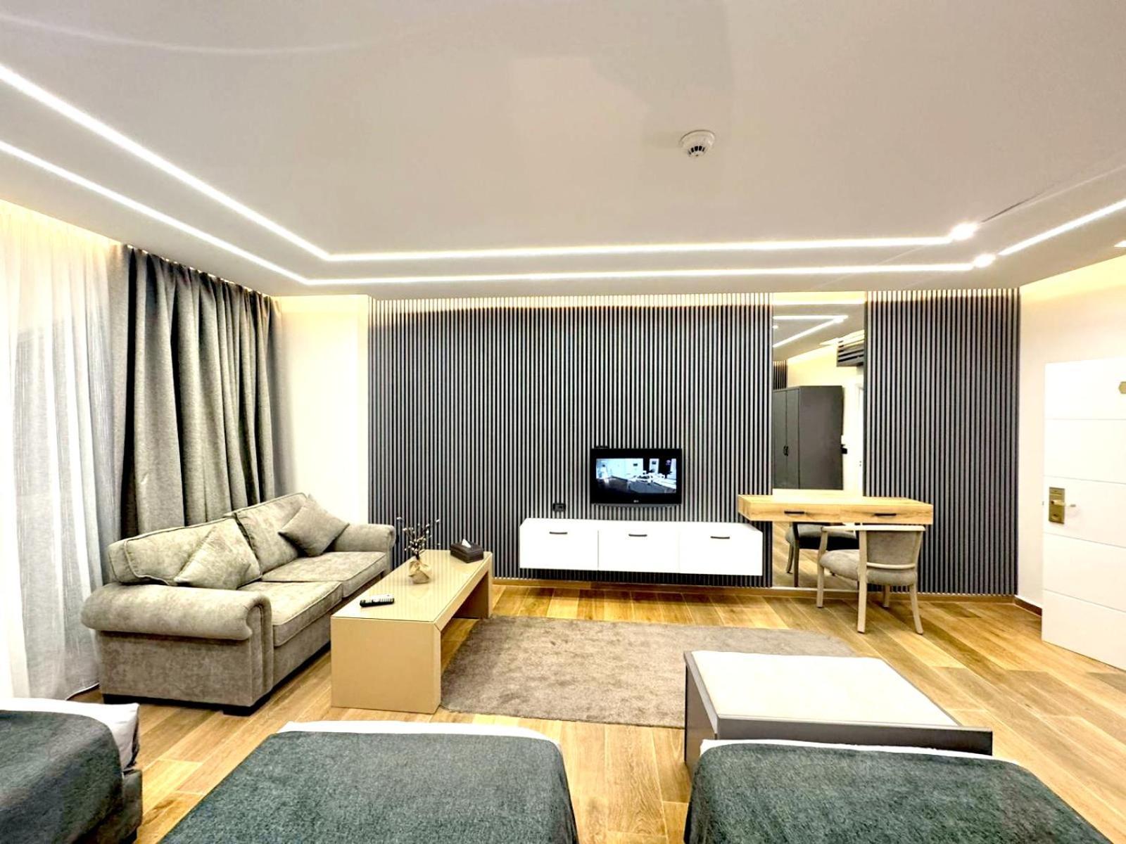 Queens Suite Hotel Beirut Luaran gambar
