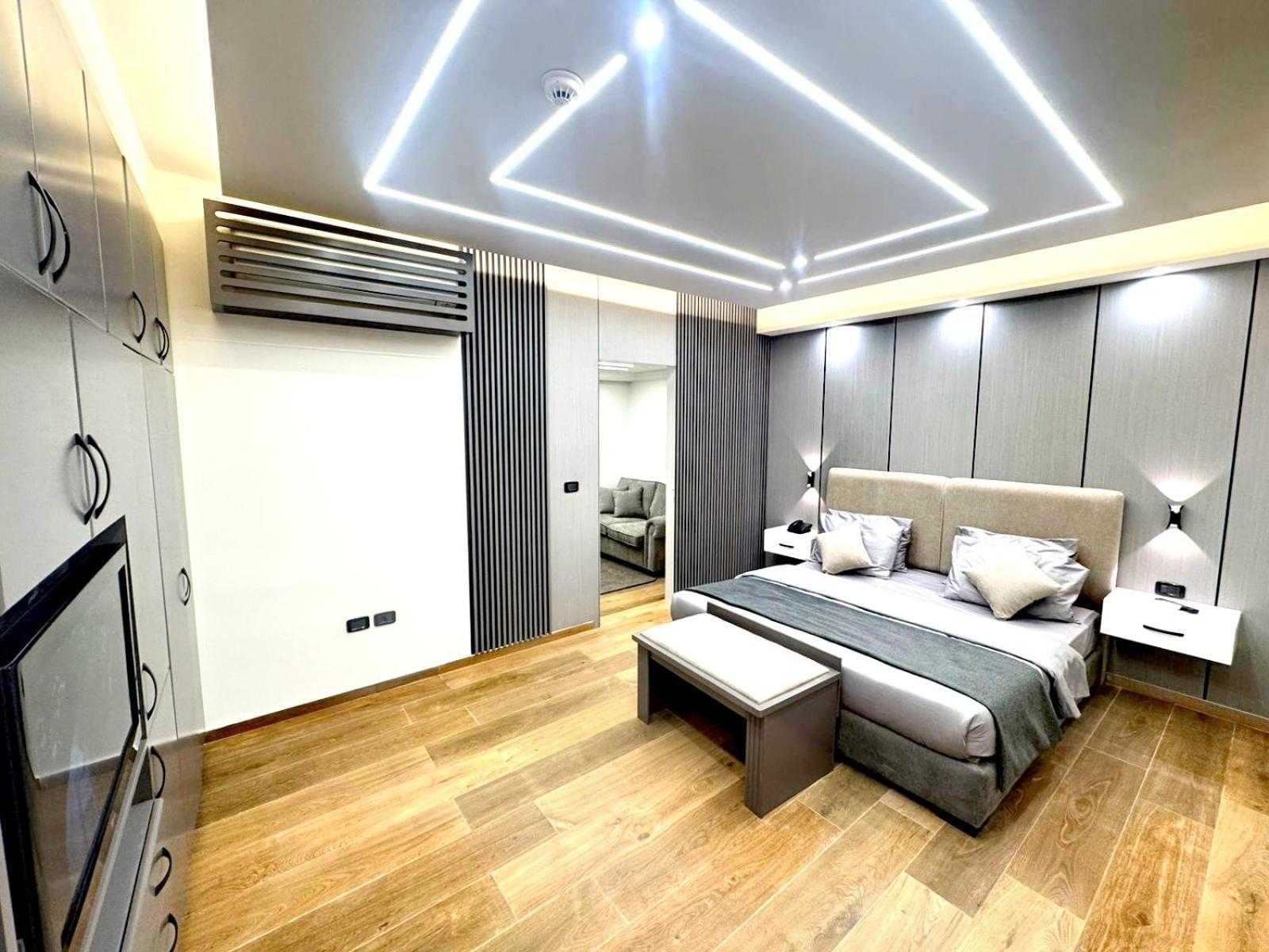 Queens Suite Hotel Beirut Luaran gambar