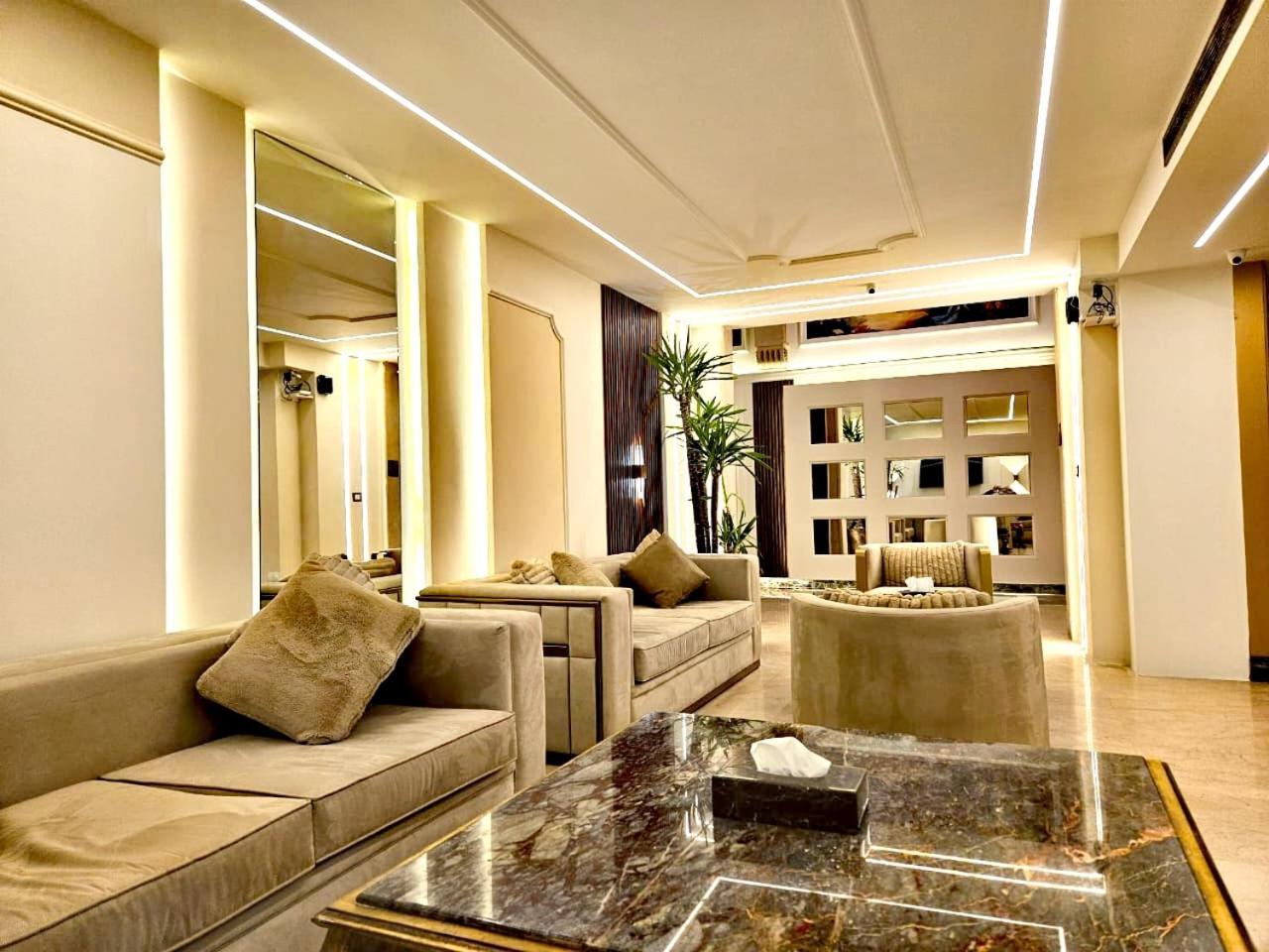Queens Suite Hotel Beirut Luaran gambar