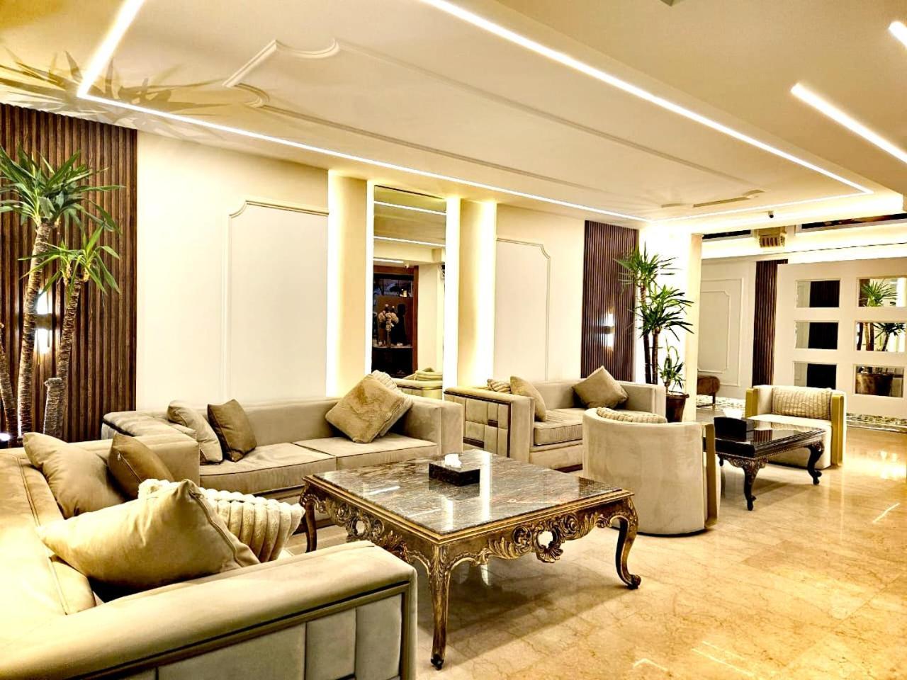 Queens Suite Hotel Beirut Luaran gambar